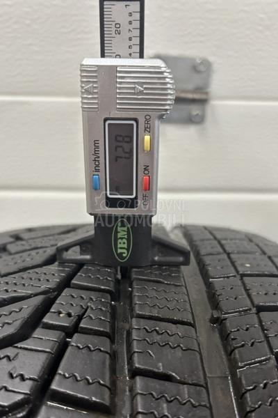 Hankook 225/45 R17 Zimska