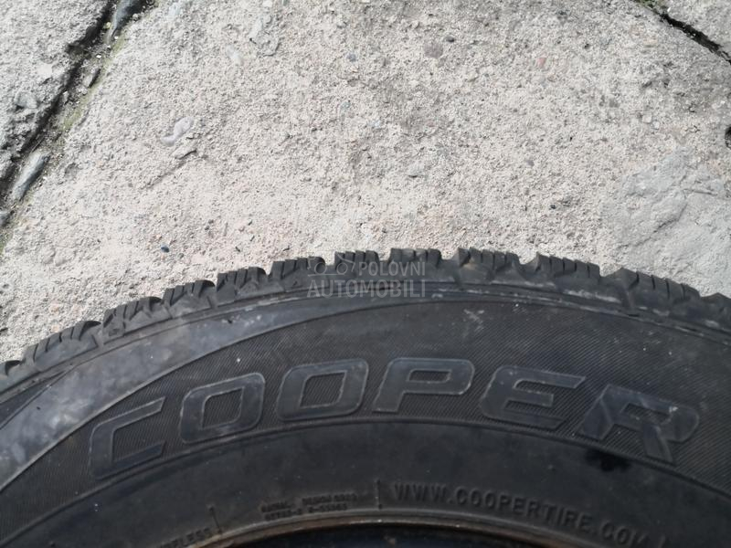 Cooper 215/70 R16 Zimska
