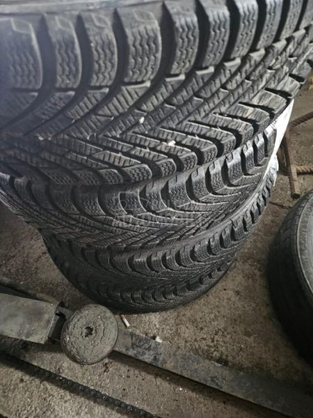 Pirelli 185/60 R16 Zimska