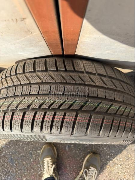 Continental 225/40 R18 Zimska