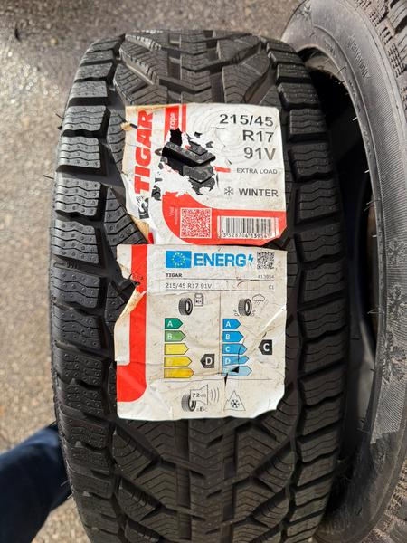 Tigar 215/45 R17 Zimska