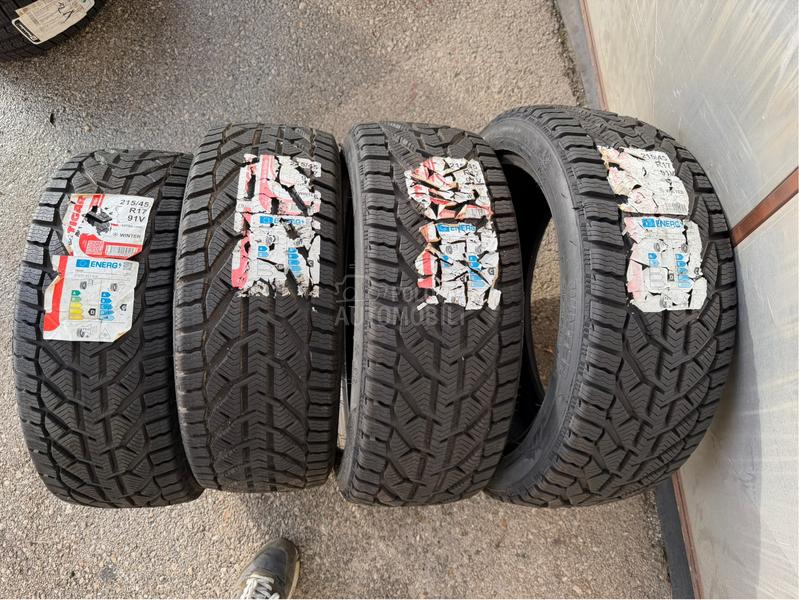 Tigar 215/45 R17 Zimska