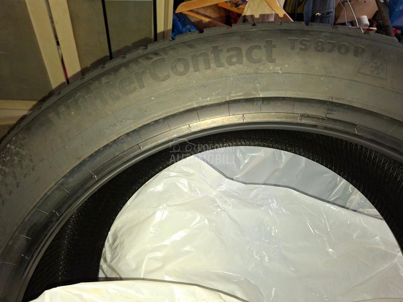 Continental 285/45 R22 Zimska