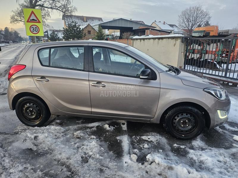 Hyundai i20 1.2b