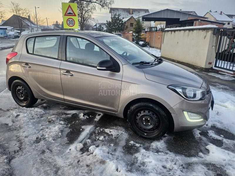 Hyundai i20 1.2b