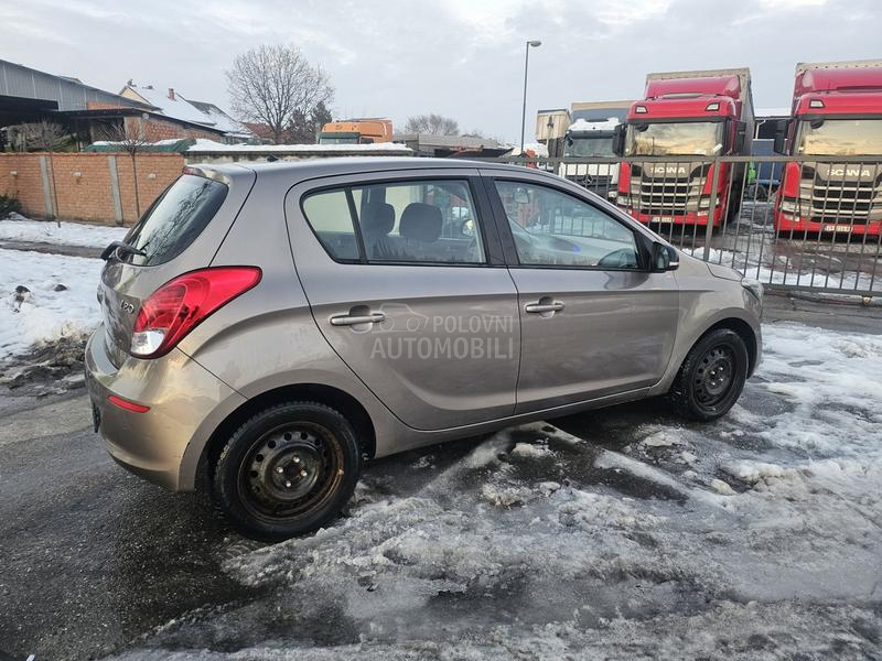 Hyundai i20 1.2b