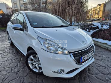 Peugeot 208 1.2 STYLE