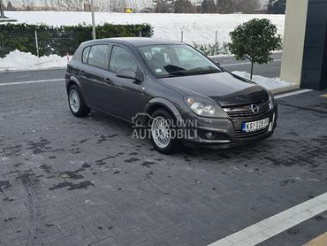 Opel Astra H 1.4TNG/prvi vlas