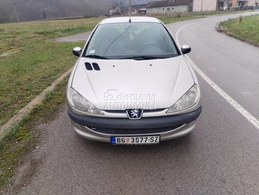 Peugeot 206 1.4 8v