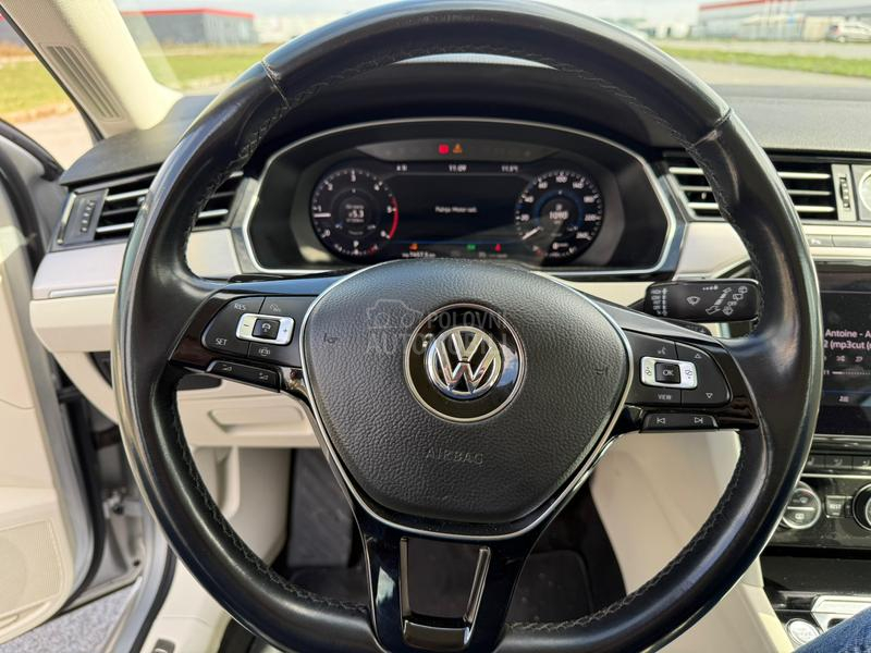 Volkswagen Passat B8 DSG,Virtual