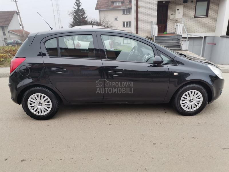 Opel Corsa D 