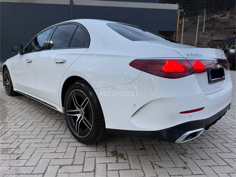 Mercedes Benz E 220 