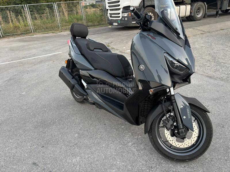 Yamaha xmax