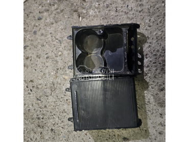 Držač čaša za Volkswagen Passat B6