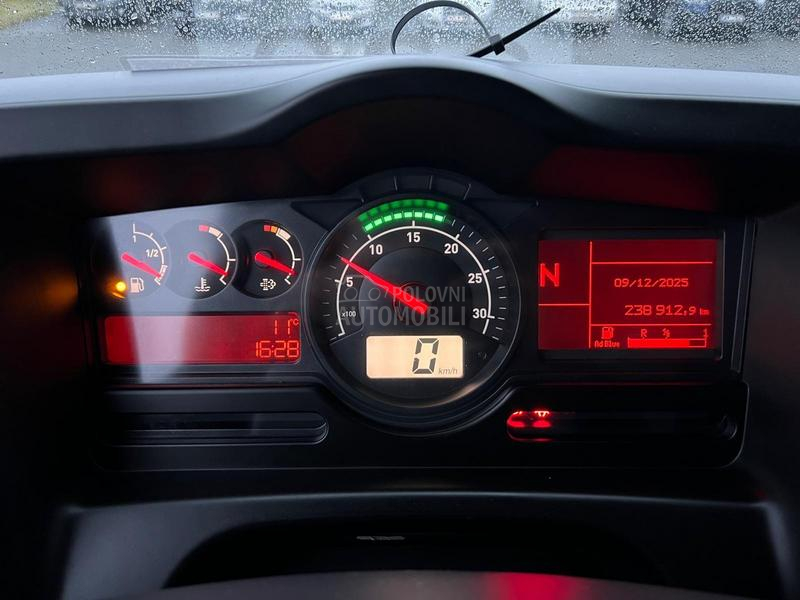 Renault D210 / GRI0516