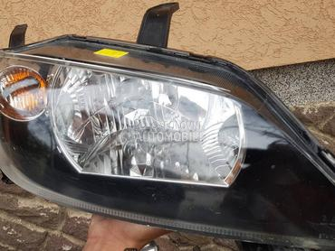 Desni far za Mazda 3