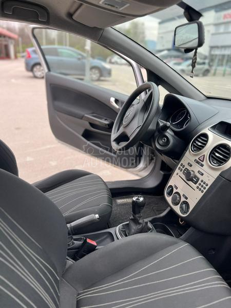 Opel Corsa D 