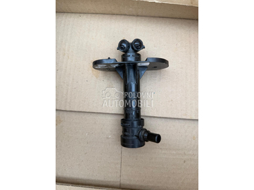 Leva prskalica fara - D5 za Audi A8 od 2017. do 2024. god.