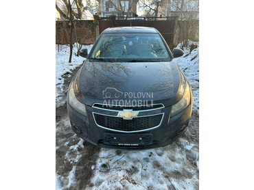 Chevrolet Cruze 2012. god. -  kompletan auto u delovima