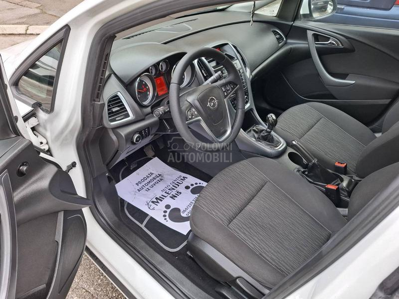 Opel Astra J D I Z E L