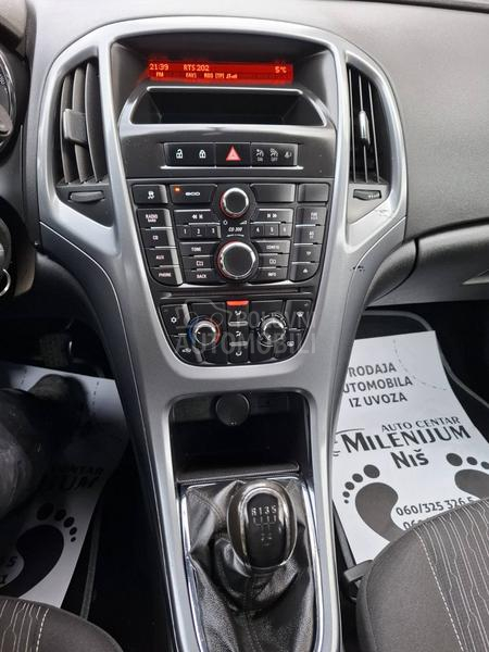 Opel Astra J D I Z E L