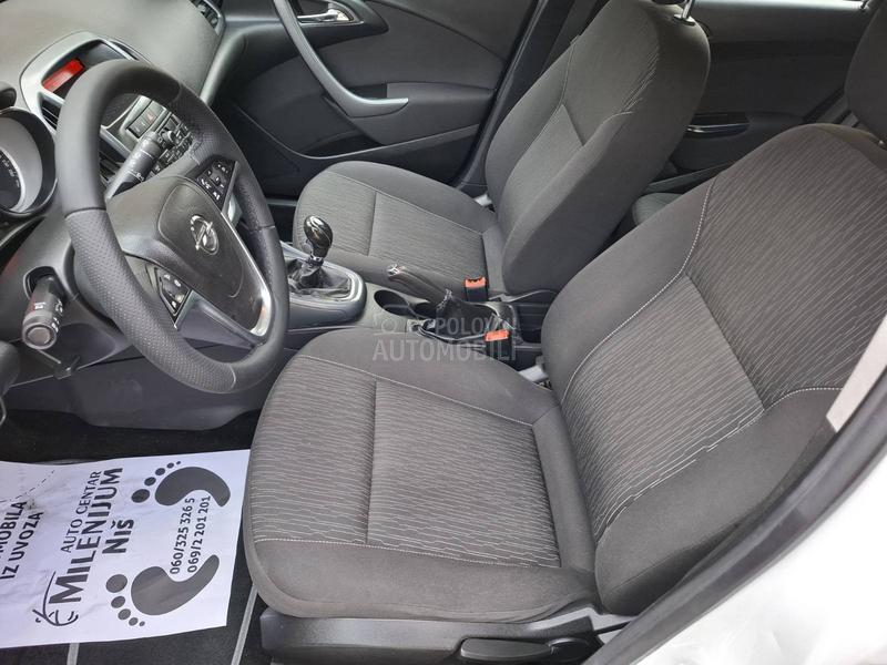 Opel Astra J D I Z E L