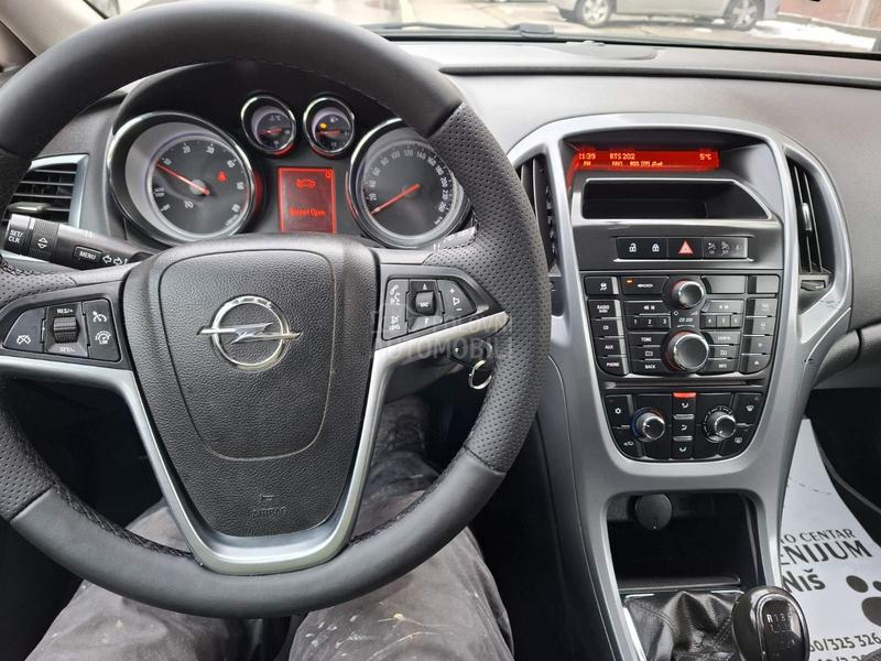 Opel Astra J D I Z E L