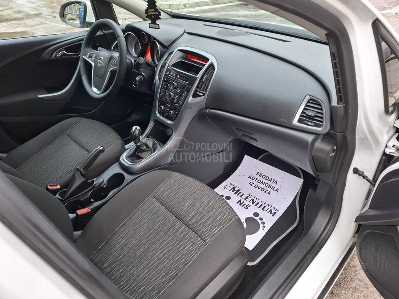 Opel Astra J D I Z E L