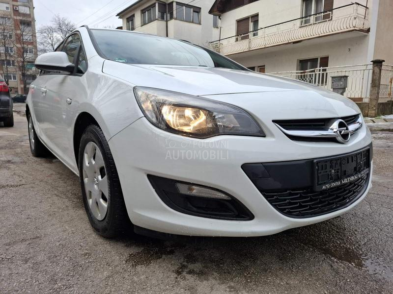 Opel Astra J D I Z E L