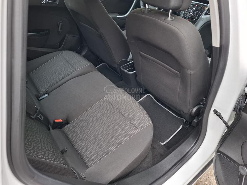 Opel Astra J D I Z E L