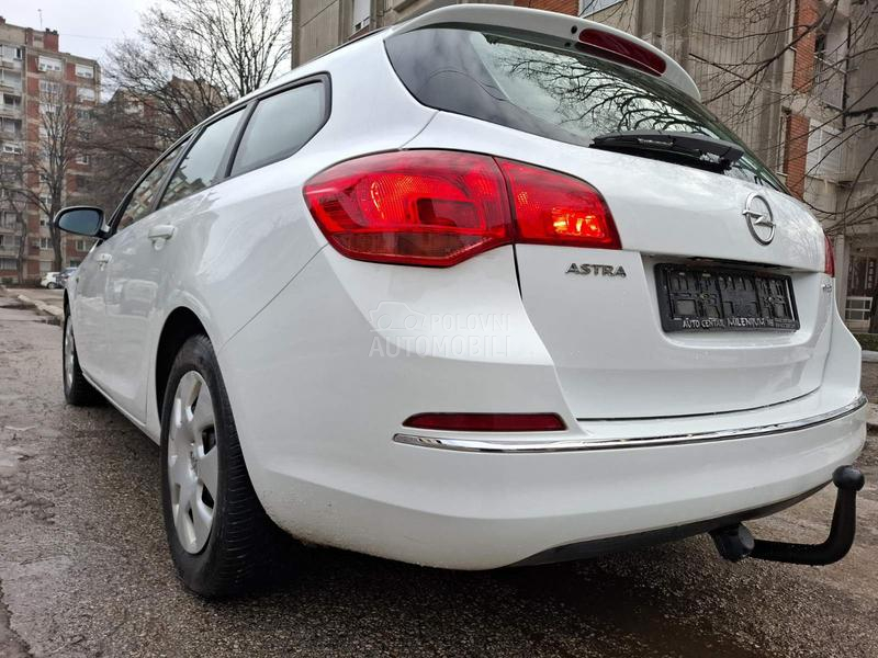 Opel Astra J D I Z E L