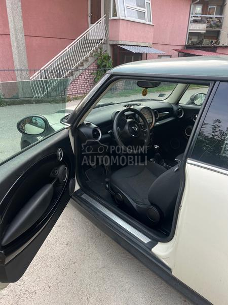 MINI Cooper 