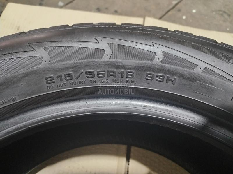 Goodyear 215/55 R16 Zimska