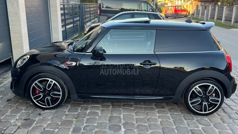 MINI John Cooper Works 