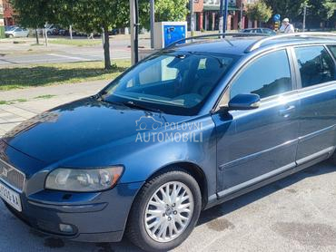 Volvo V50 
