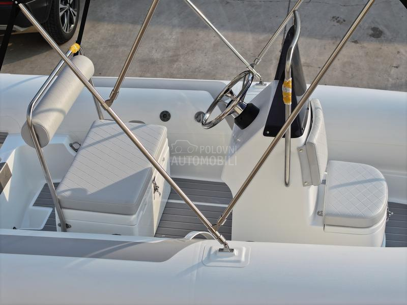 Zodiac Novecento RIB 430