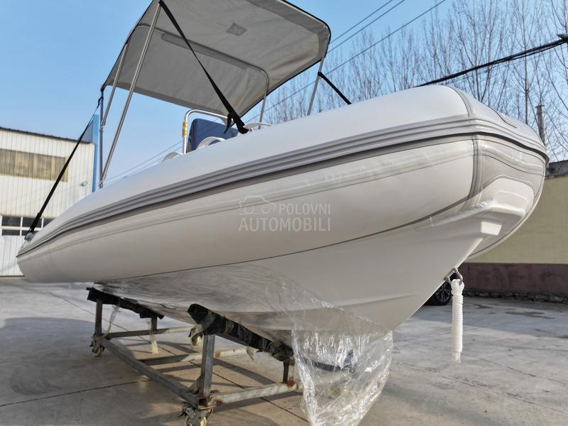 Zodiac Novecento RIB 430