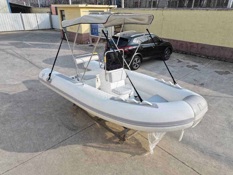 Zodiac Novecento RIB 430