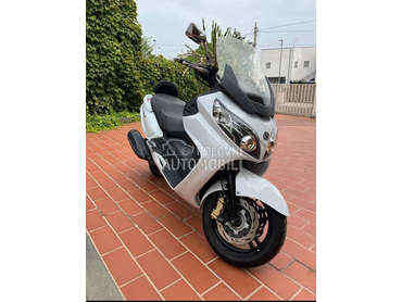 Sym Maxsiscuter 400i