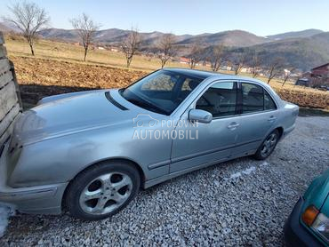 Mercedes Benz E 270 CDI Rks table