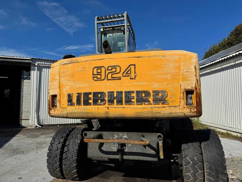 Liebherr 924