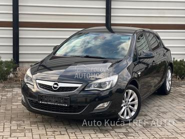 Opel Astra J 1.4T /150YEARS/
