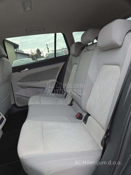 Volkswagen Golf 8 2.0 Tdi-Dsg Style