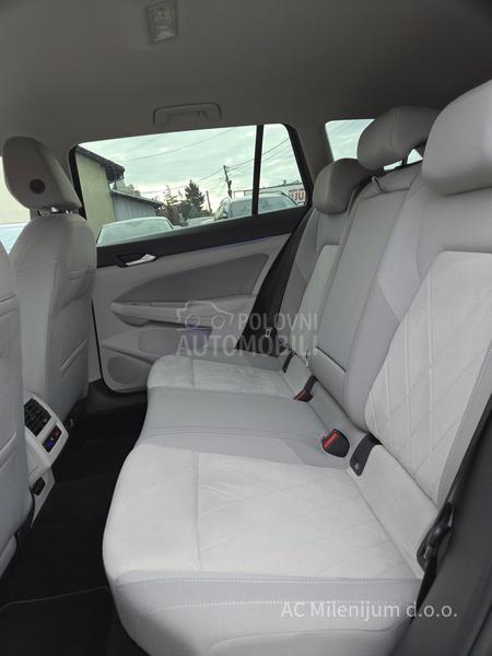 Volkswagen Golf 8 2.0 Tdi-Dsg Style