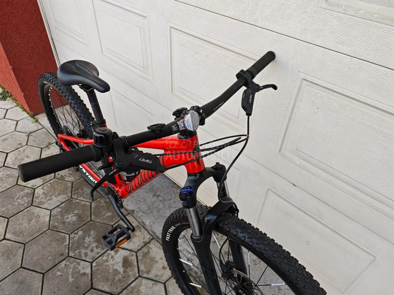 Specialized Specialized