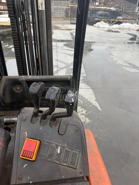 Jungheinrich TRIPLEX