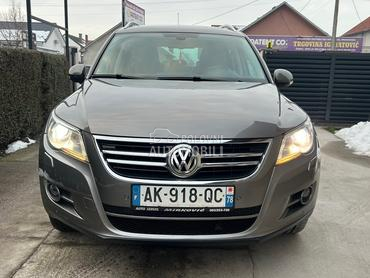 Volkswagen Tiguan 2.0 TDI 4X4/PANO