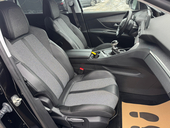 Peugeot 5008 1.2 Pure Tech ALLURE