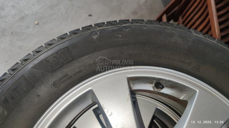 Michelin 235/65 R17 Zimska