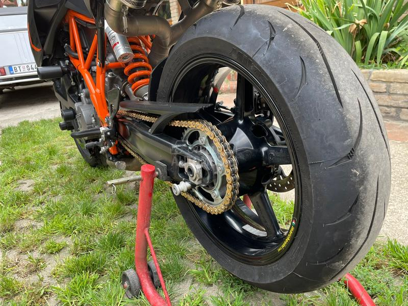 KTM Super Duke R 990